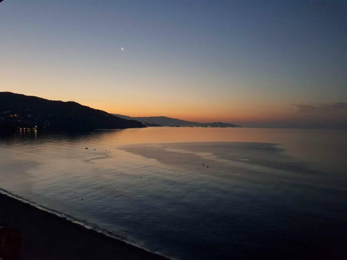Atico En Almunecar. Primera Linea De Playa Con Vistas Espectaculares Екстер'єр фото